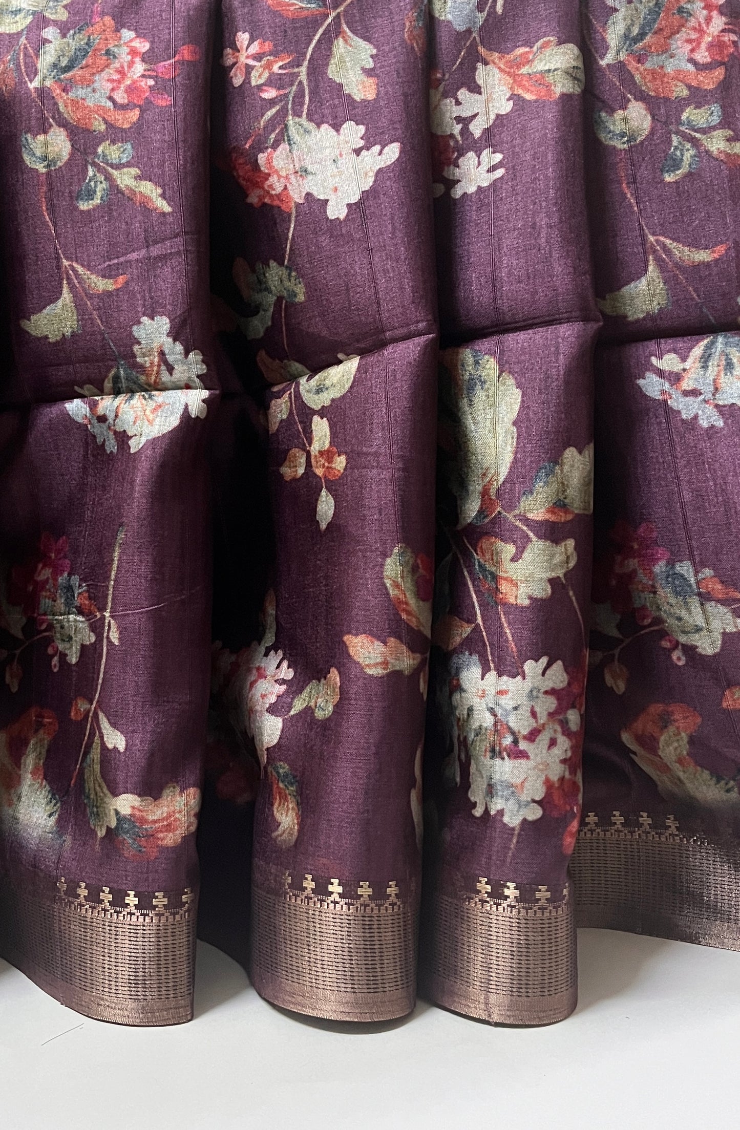 Ks 129 - Plum Floral Printed Saree with Elegant Woven Border