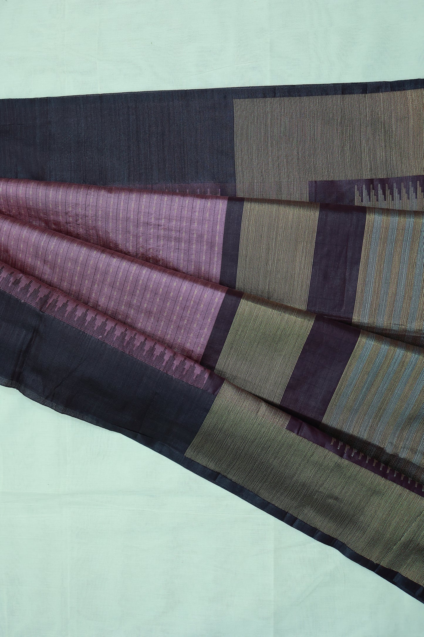 KS83 - Deep violet and muted gold saree