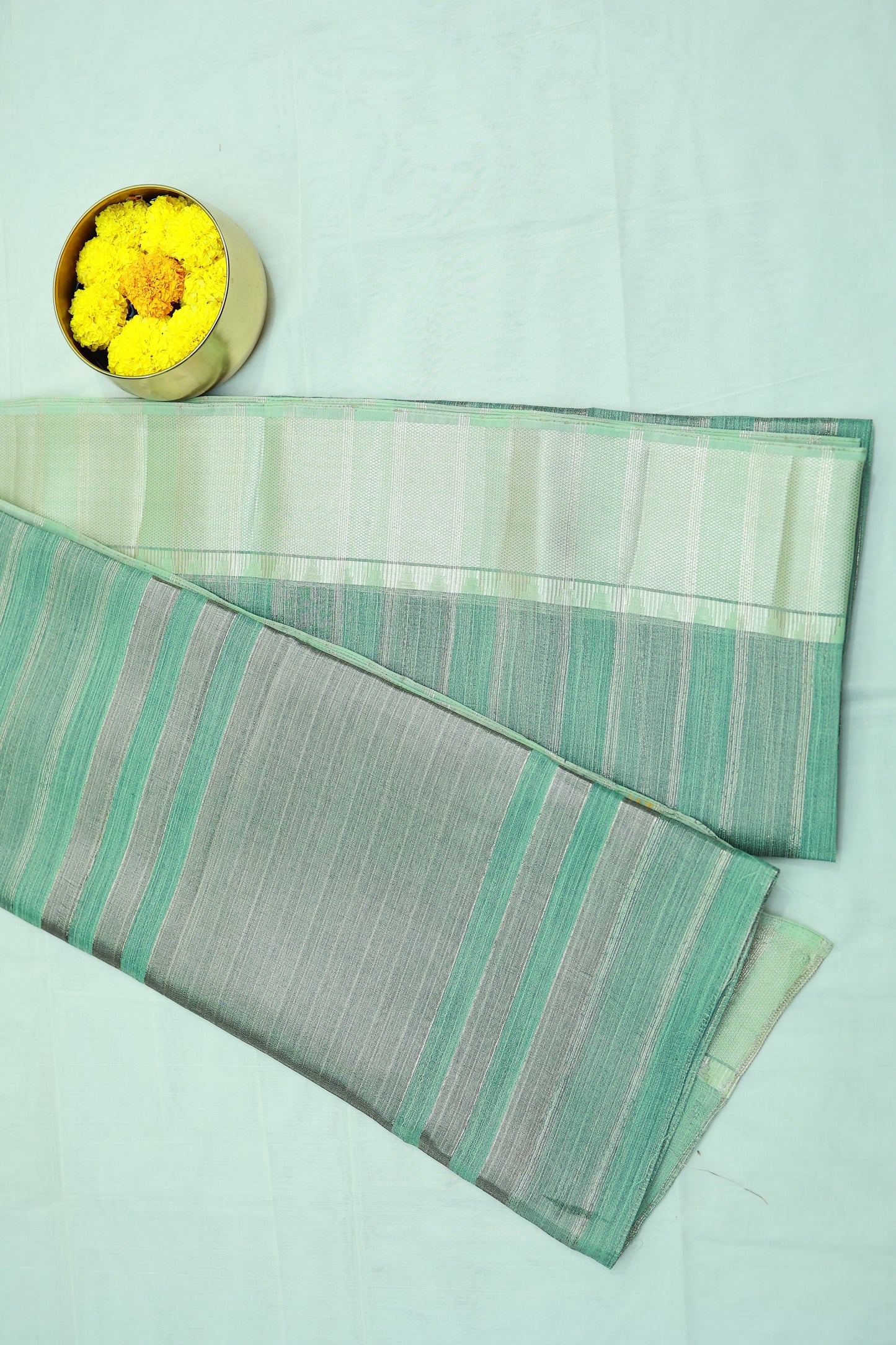 KS91 - Pastel mint green raw silk
