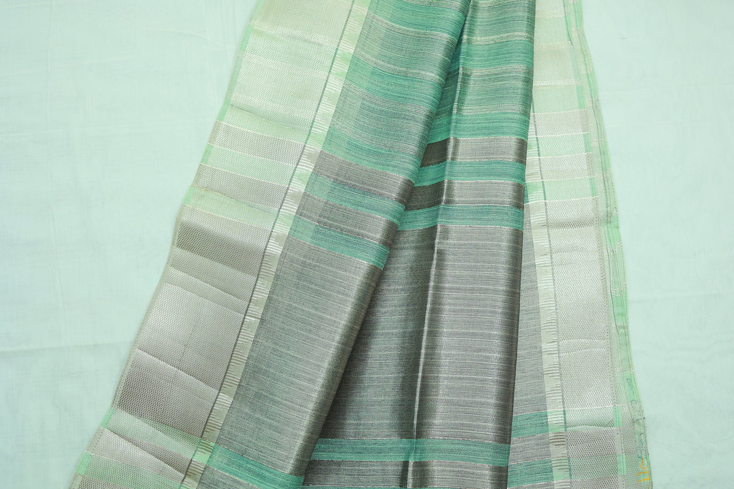 KS91 - Pastel mint green raw silk