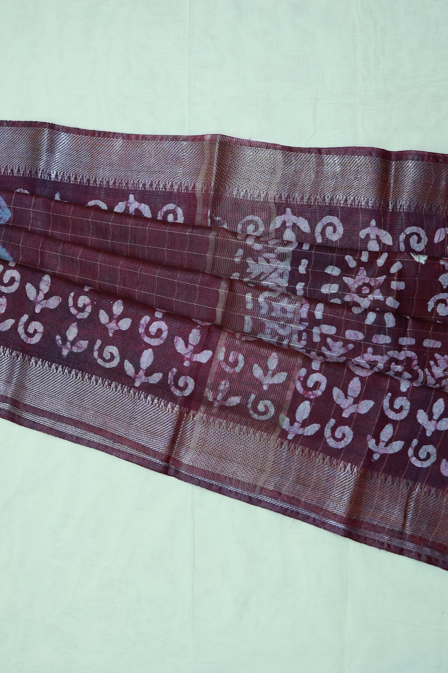 KS28 -Elegant Handwoven maroon Linen Saree