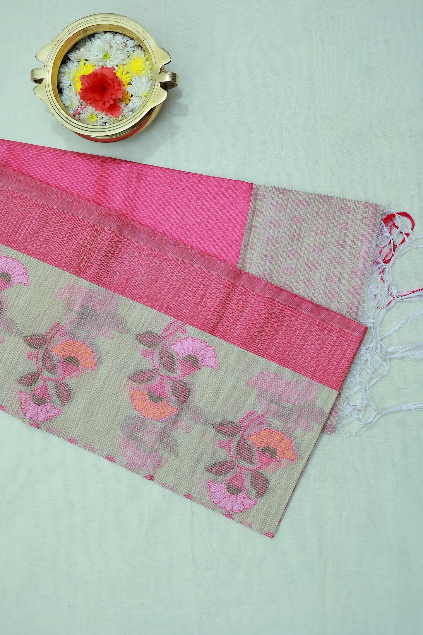 KS18 - Vibrant pink and soft beige cotton saree