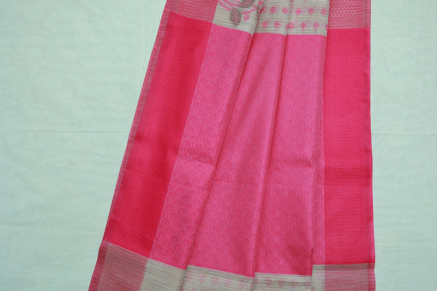 KS18 - Vibrant pink and soft beige cotton saree