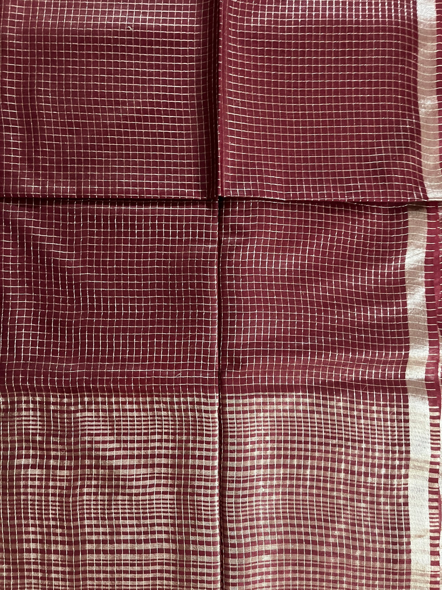 KS179 - Beautiful maroon checked saree