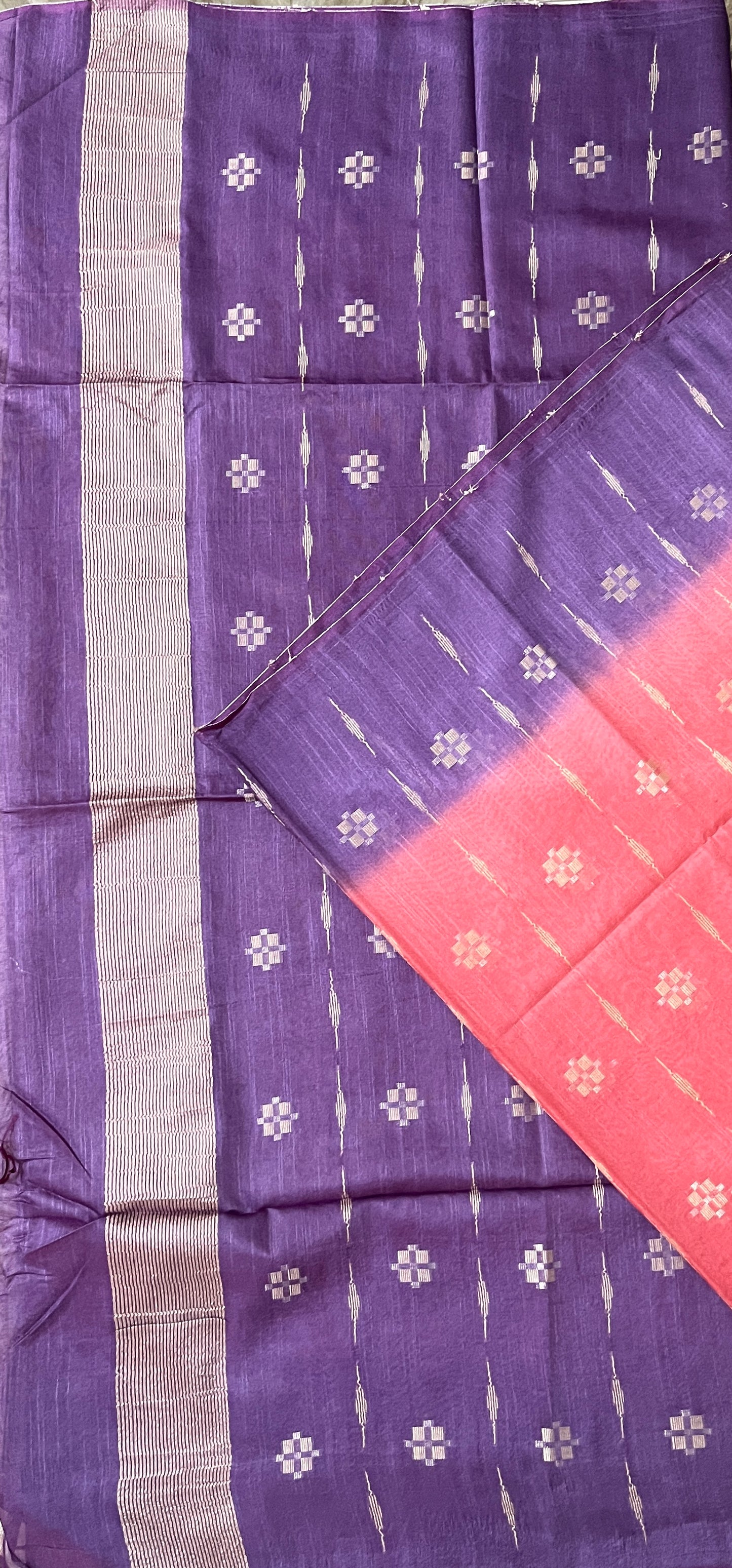 CAS169 - Deep purple and bright pink Ikat inspired saree