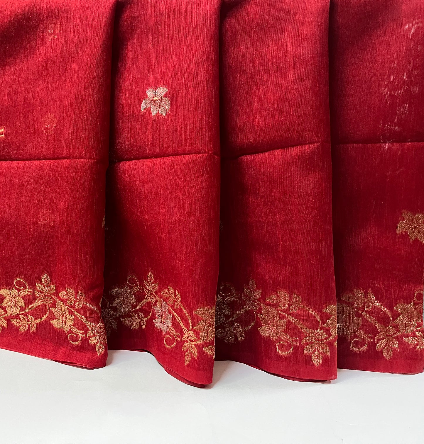 Ks 247 - Classic Red Saree with Elegant Gold Floral Weaving