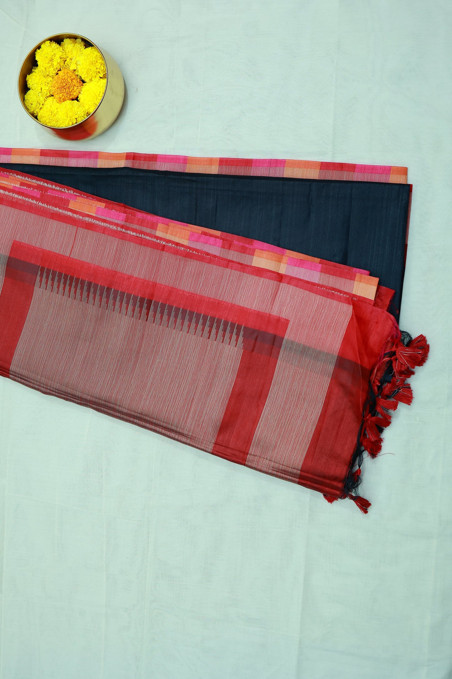 KS75 - Elegant Handwoven Red & Black Cotton Saree
