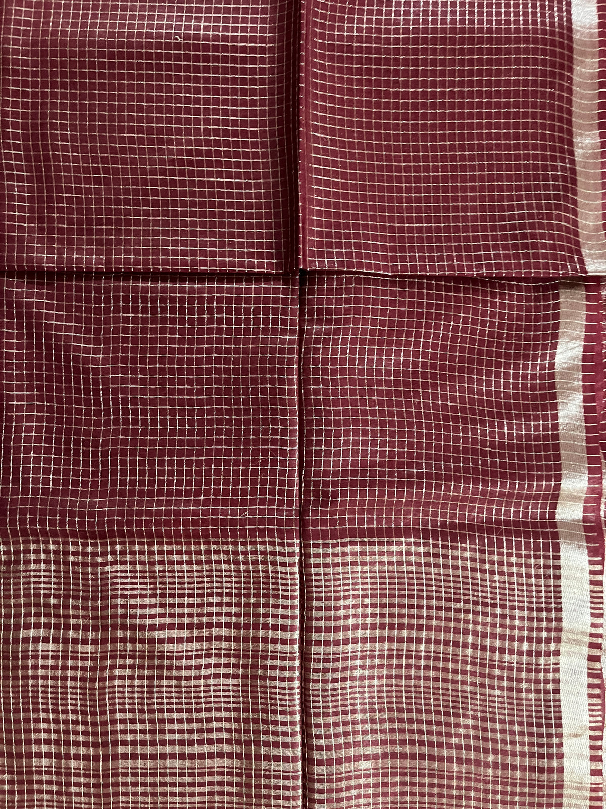 KS179 - Beautiful maroon checked saree