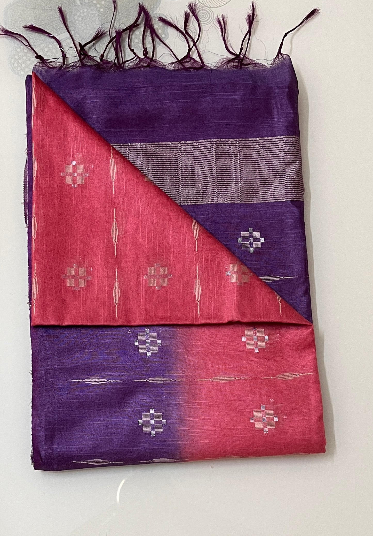 CAS169 - Deep purple and bright pink Ikat inspired saree